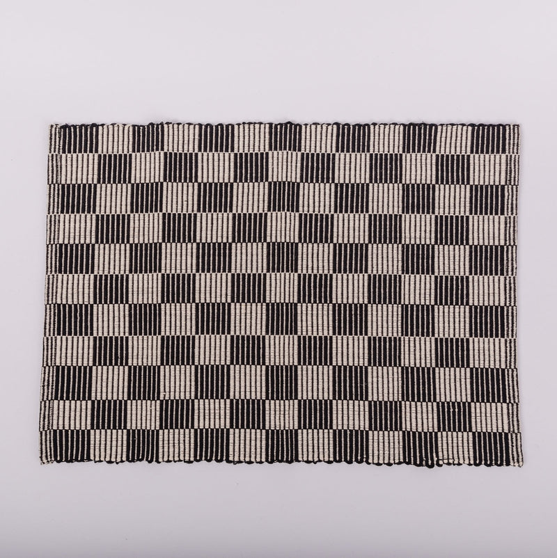 S/4 Handloomed Checkered Placemats - Black