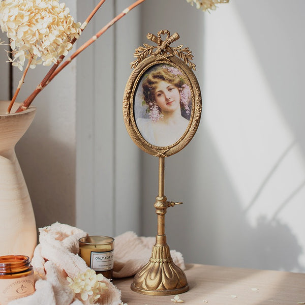 Photo Frame, Vintage Style Pedestal