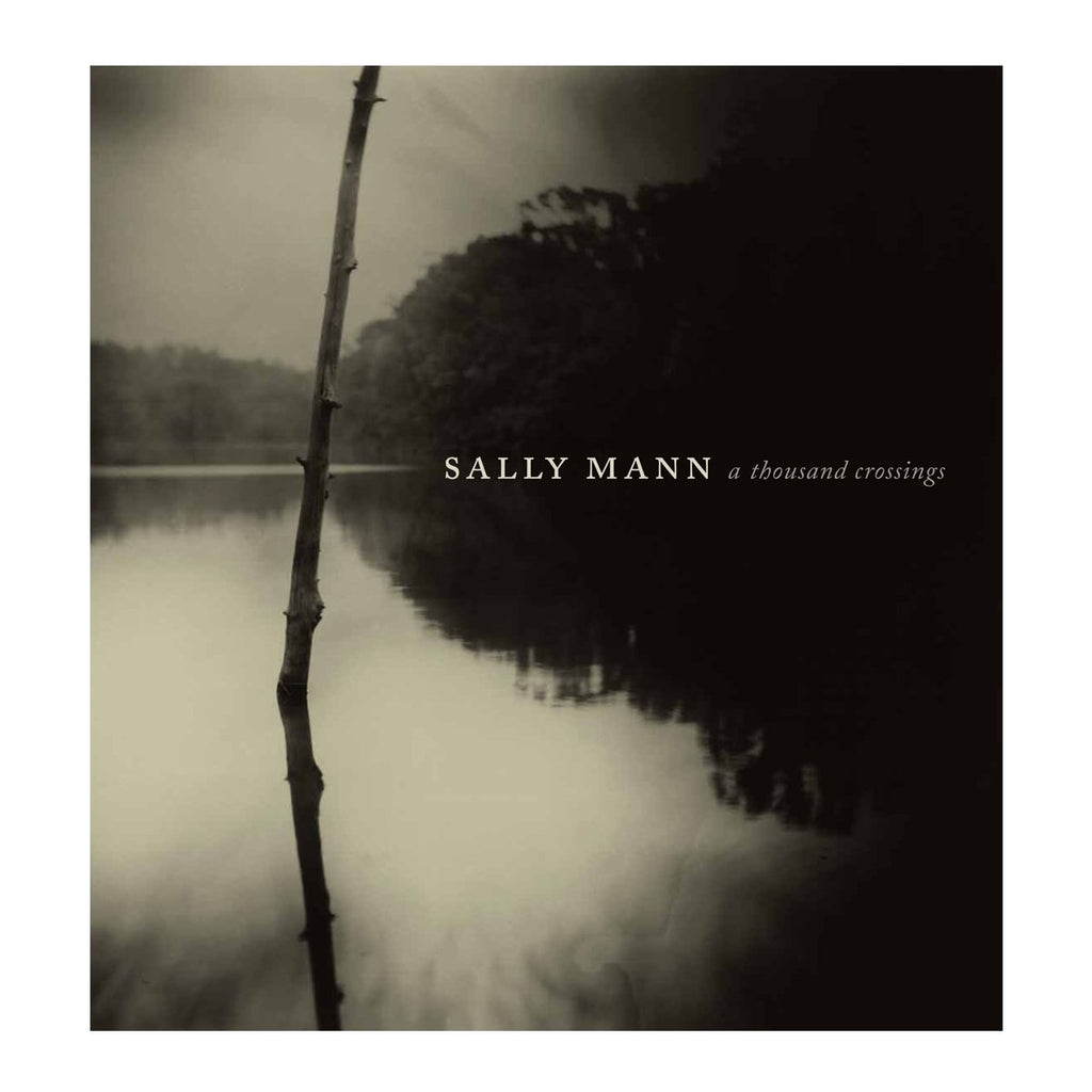Sally Mann - A Thousand Crossingsフランス語版 Sally Mann: A Thousand Crossings – PEM Shop